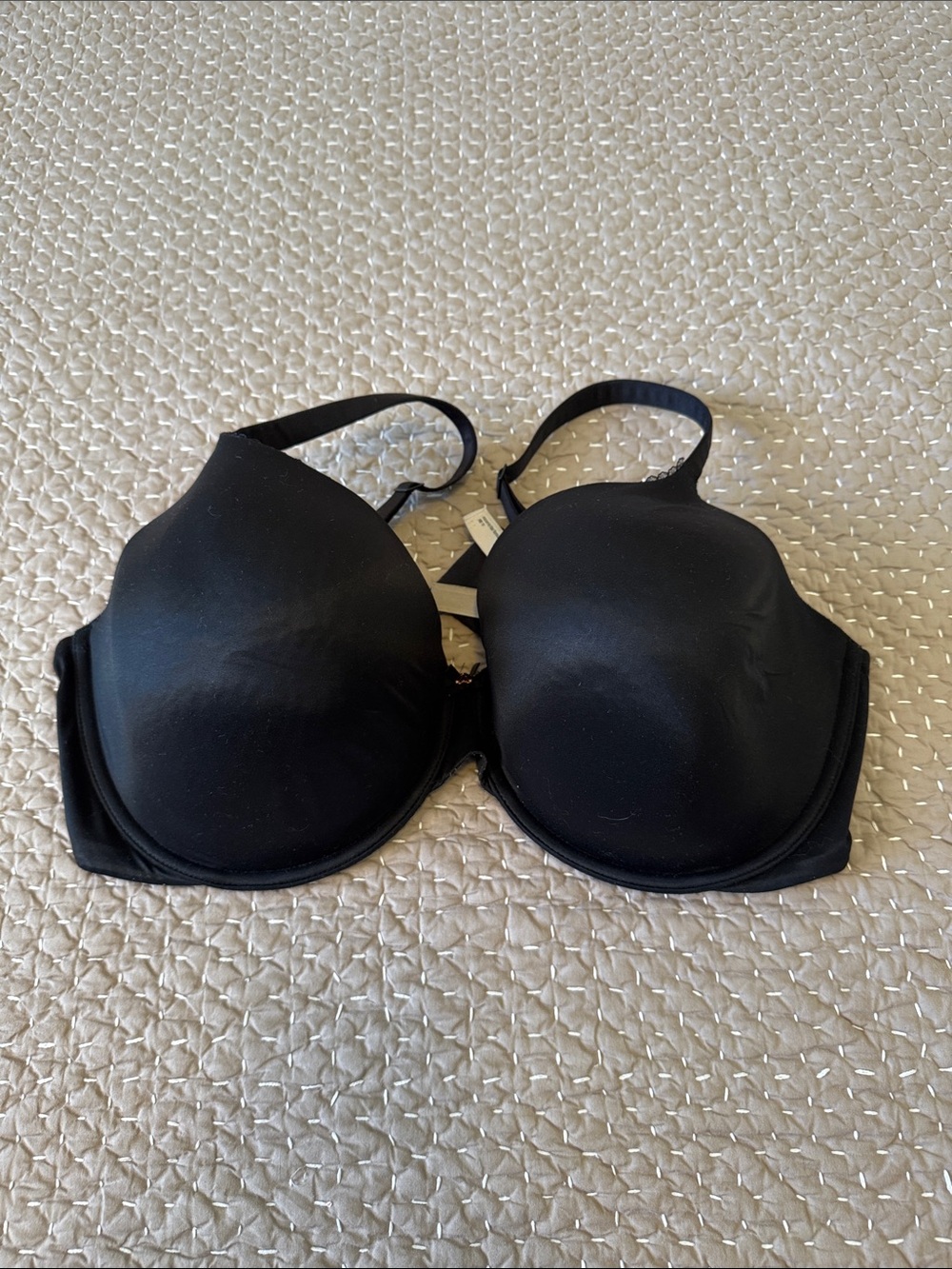 Victoria's Secret Black Molded T-Shirt Bra